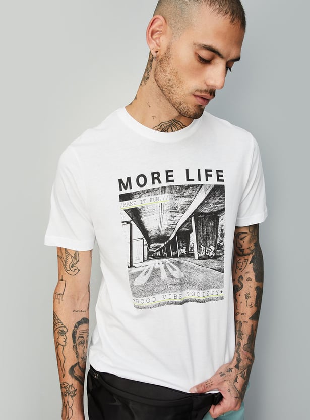 Men Graphic Printed T-shirt